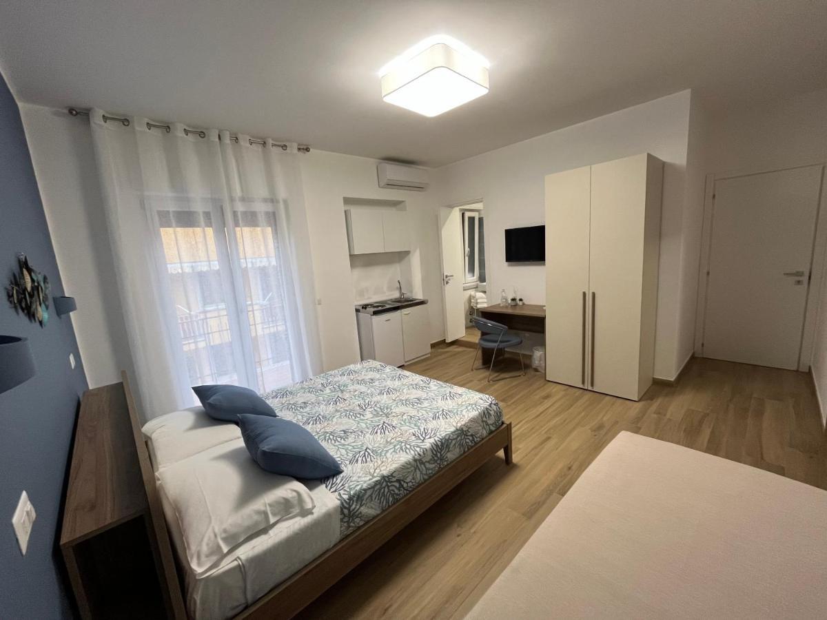 Oltremare Rooms อากรอโปลี ภายนอก รูปภาพ